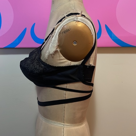 Charmfit's Black Lace Push Up Pads Bra 32B 1956 - Picture 9 of 15